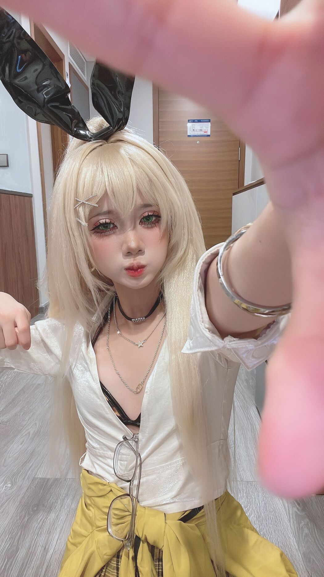 Coser@PoppaChan – Rupee Part01 (58P – 10V)