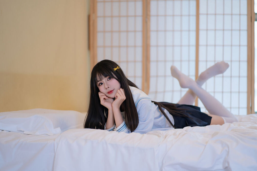 Coser@吃了个迟 – 夏日呓语 Part01 (55P)