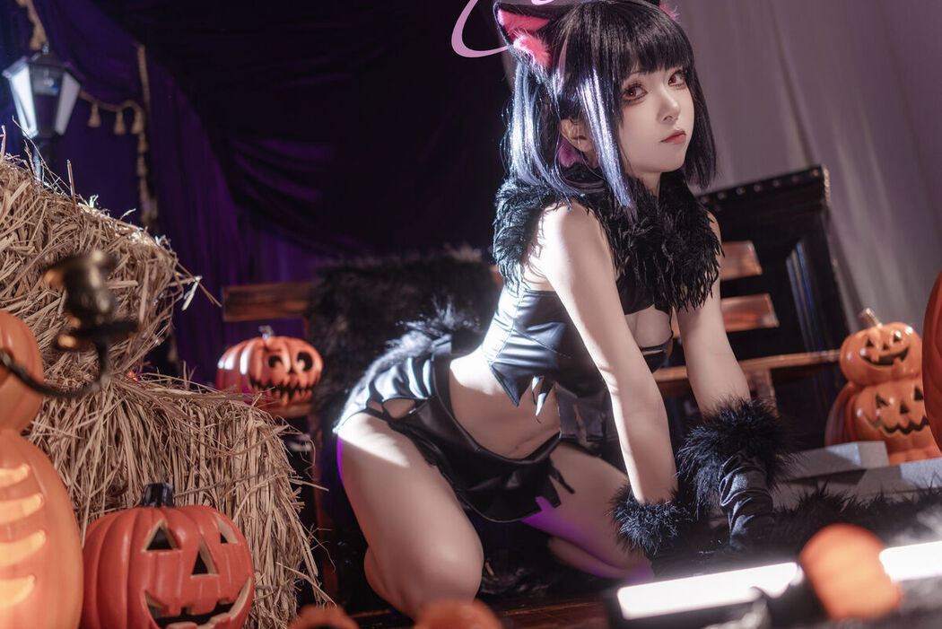 Coser@矢量鱼 – 和纱万圣节 (34P)