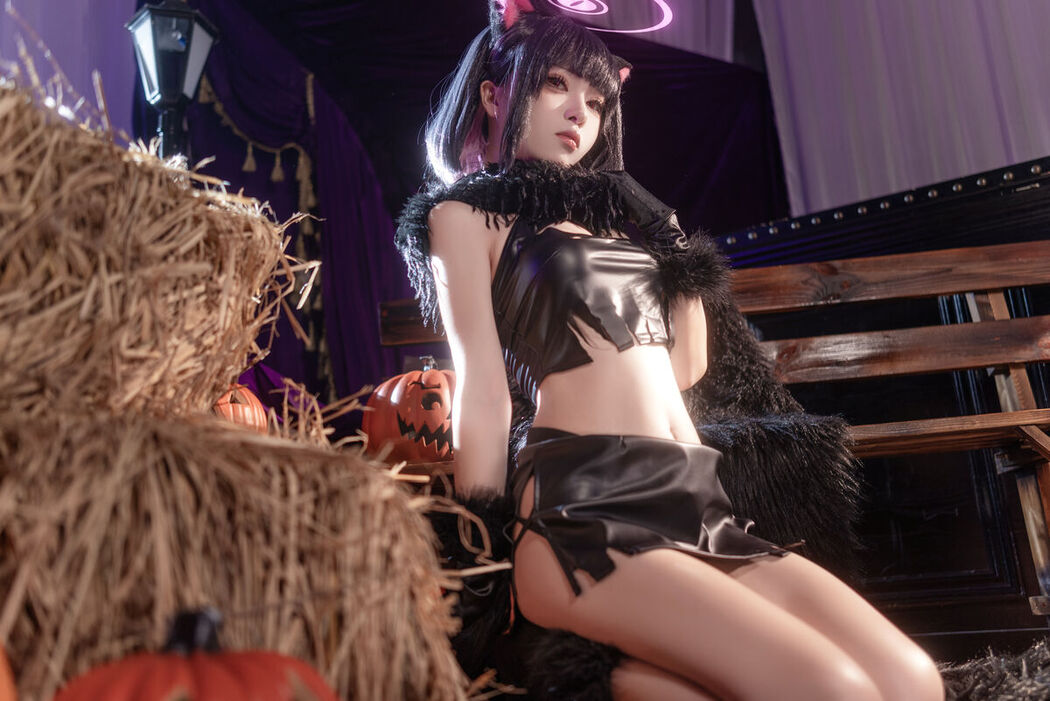 Coser@矢量鱼 – 和纱万圣节 (34P)