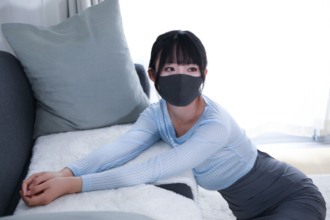 Li Jia 李佳 – 吉他妹妹 (82P)