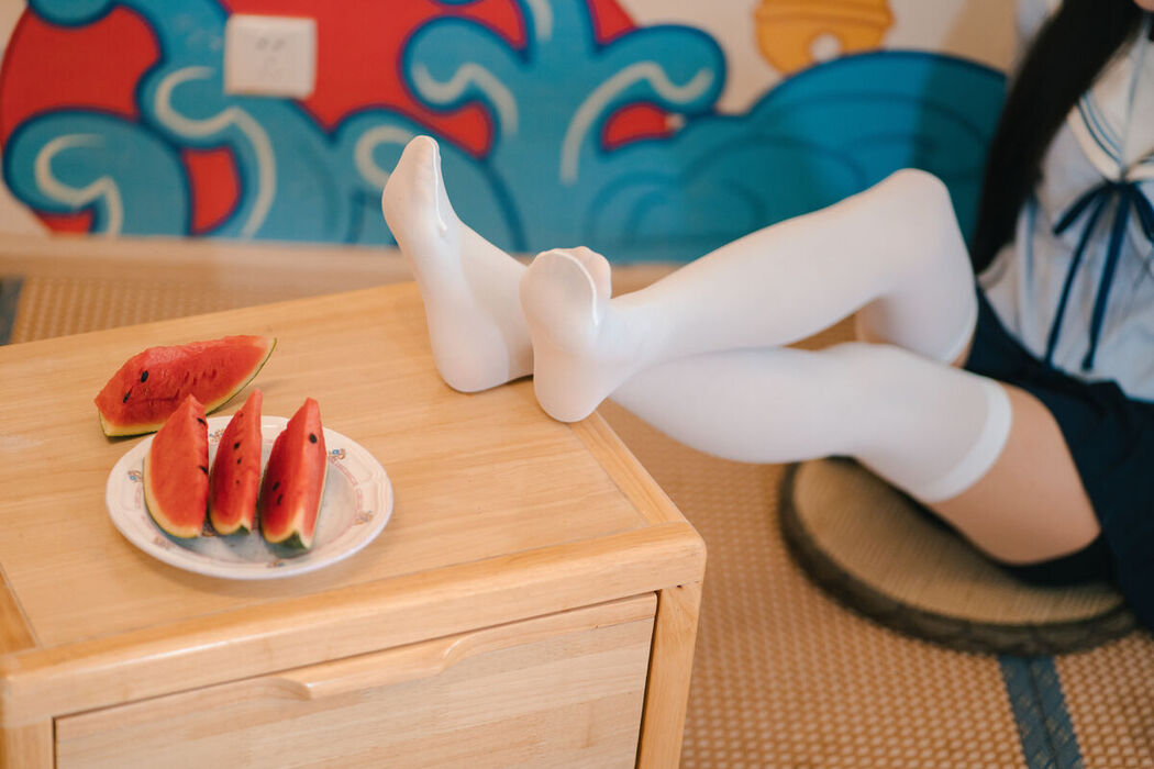 Coser@吃了个迟 – 夏日呓语 Part03 (55P)