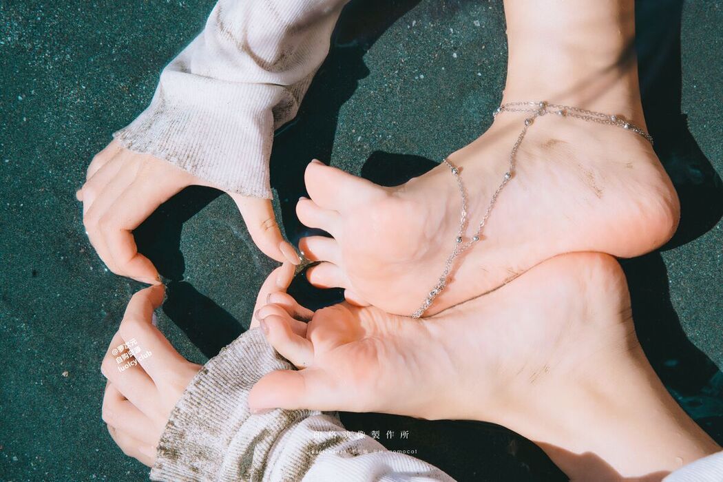 Coser@慕慕Momo – 海風之歌 (58P – 1V)