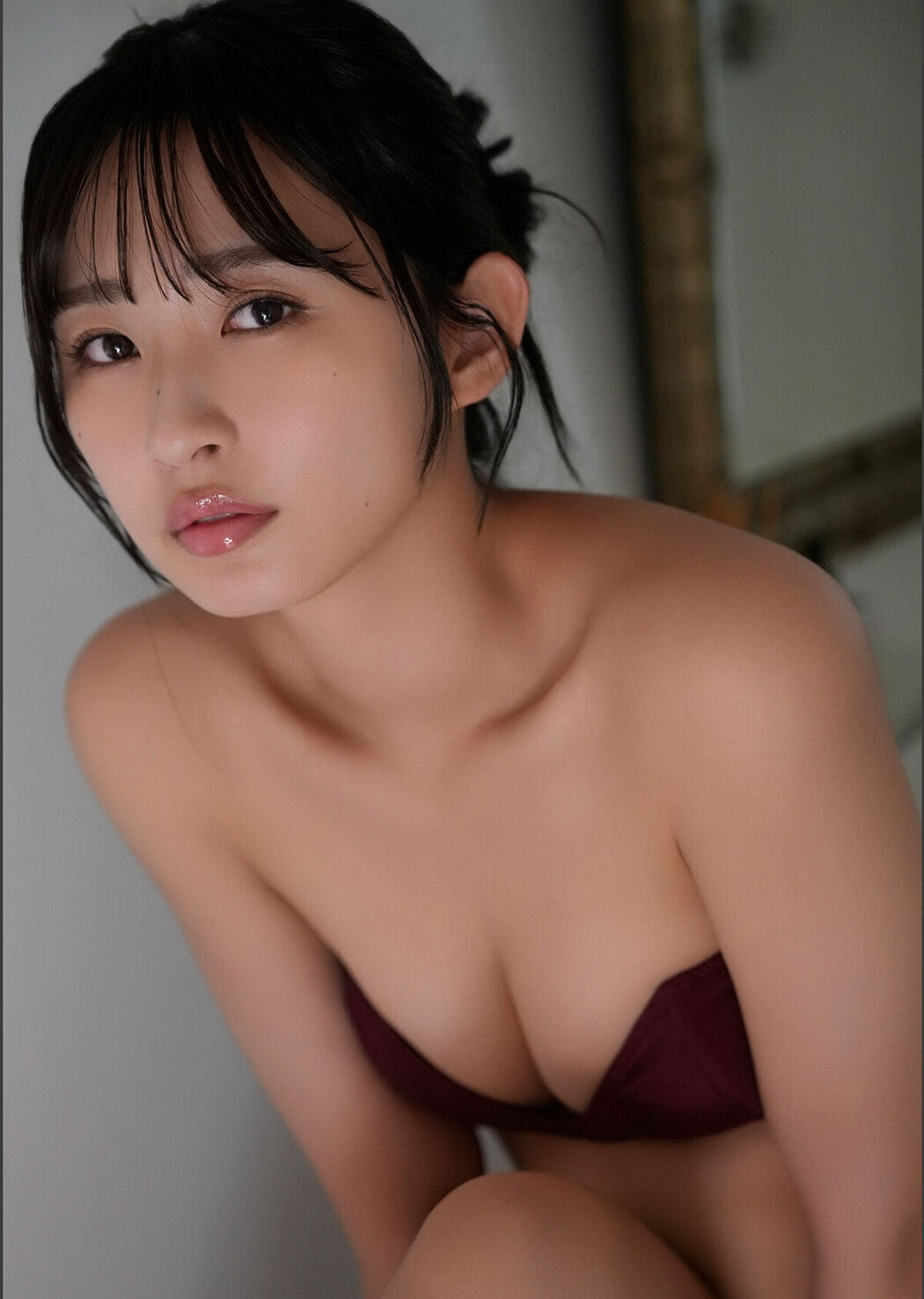 JP Hinata Matsumoto 松本日向 – はじめての朝 BOMBデジタル写真集 (70P)