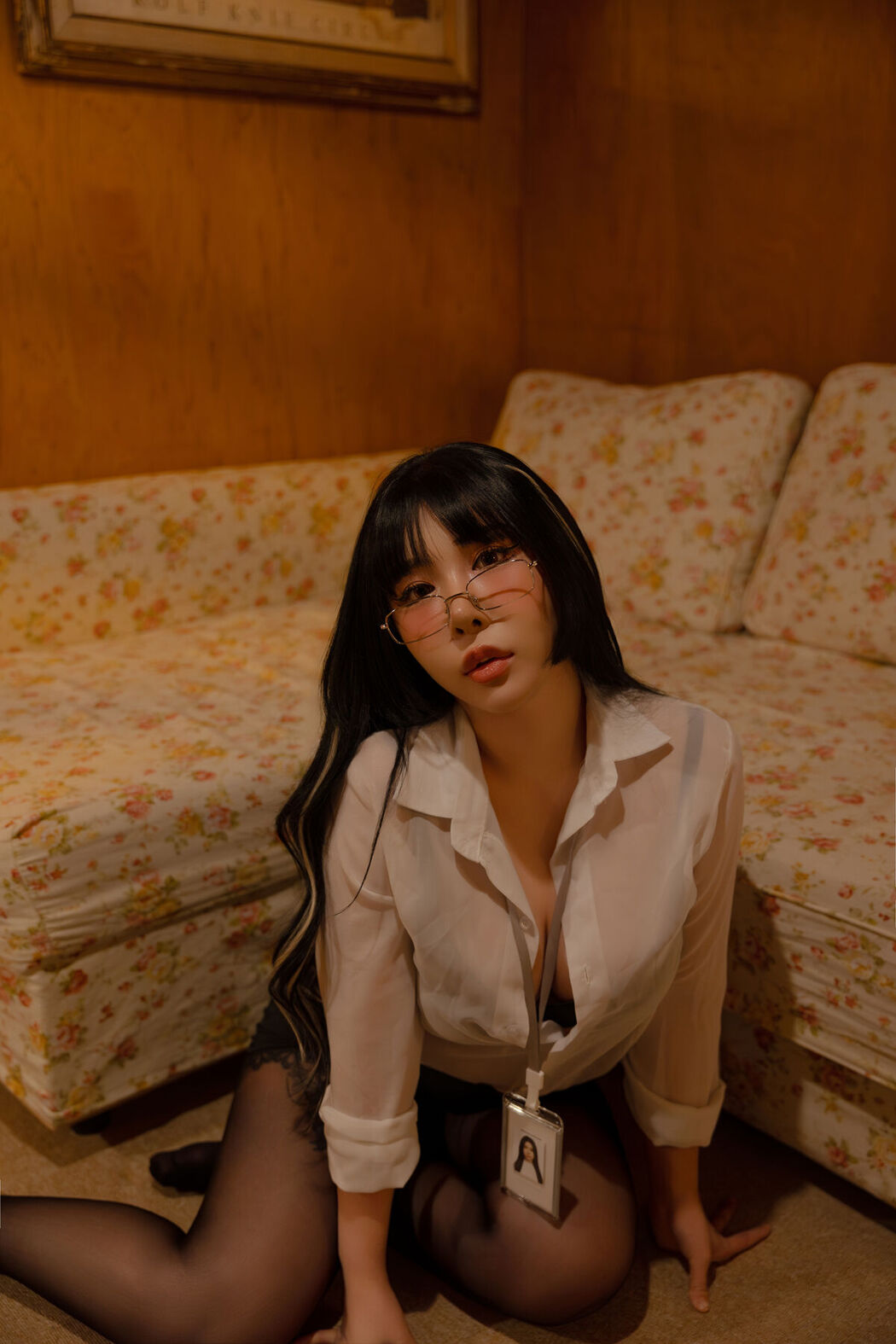 LEEYUIN – Girl Next Door Part01 (52P)