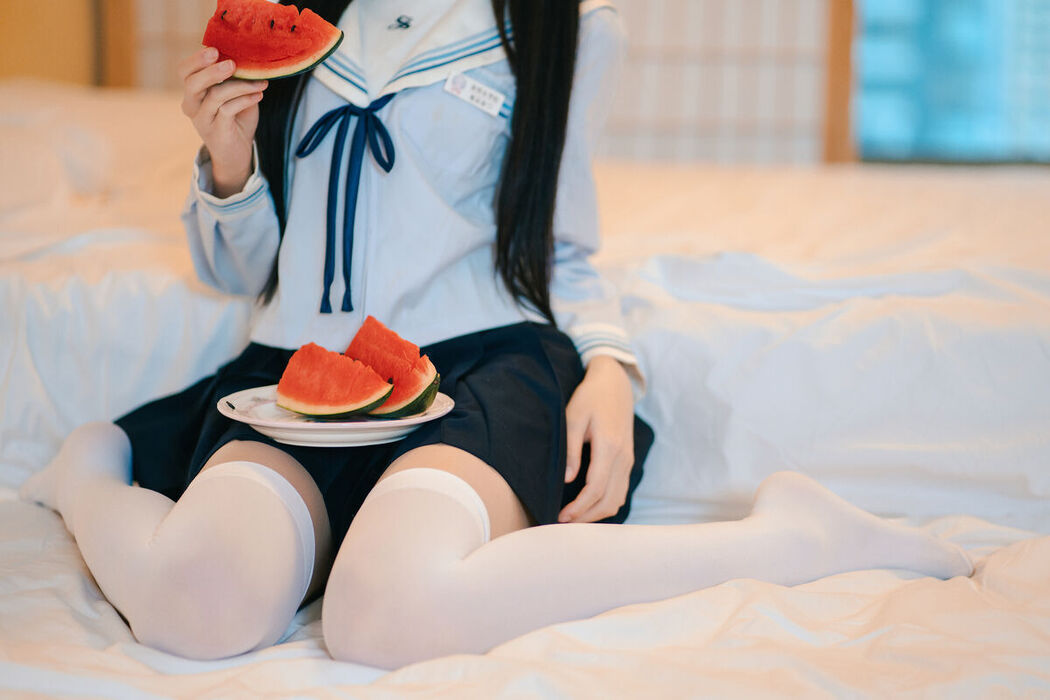 Coser@吃了个迟 – 夏日呓语 Part02 (55P)