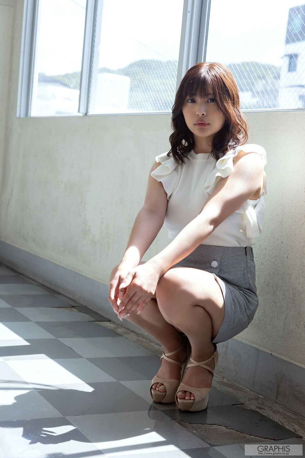 JP Nitori Hina 似鳥日菜 – Graphis Limited Edition (48P – 1V)