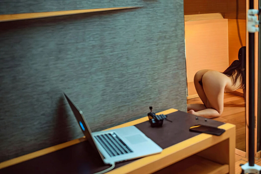 Coser@九言 – 桑拿房 (76P)