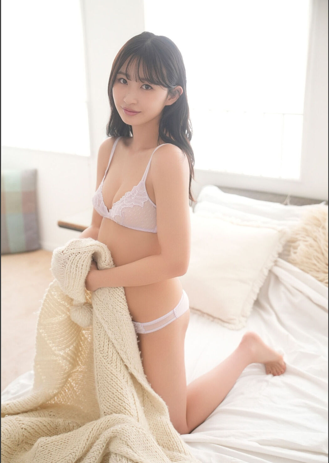 JP Hinata Matsumoto 松本日向 – はじめての朝 BOMBデジタル写真集 (70P)