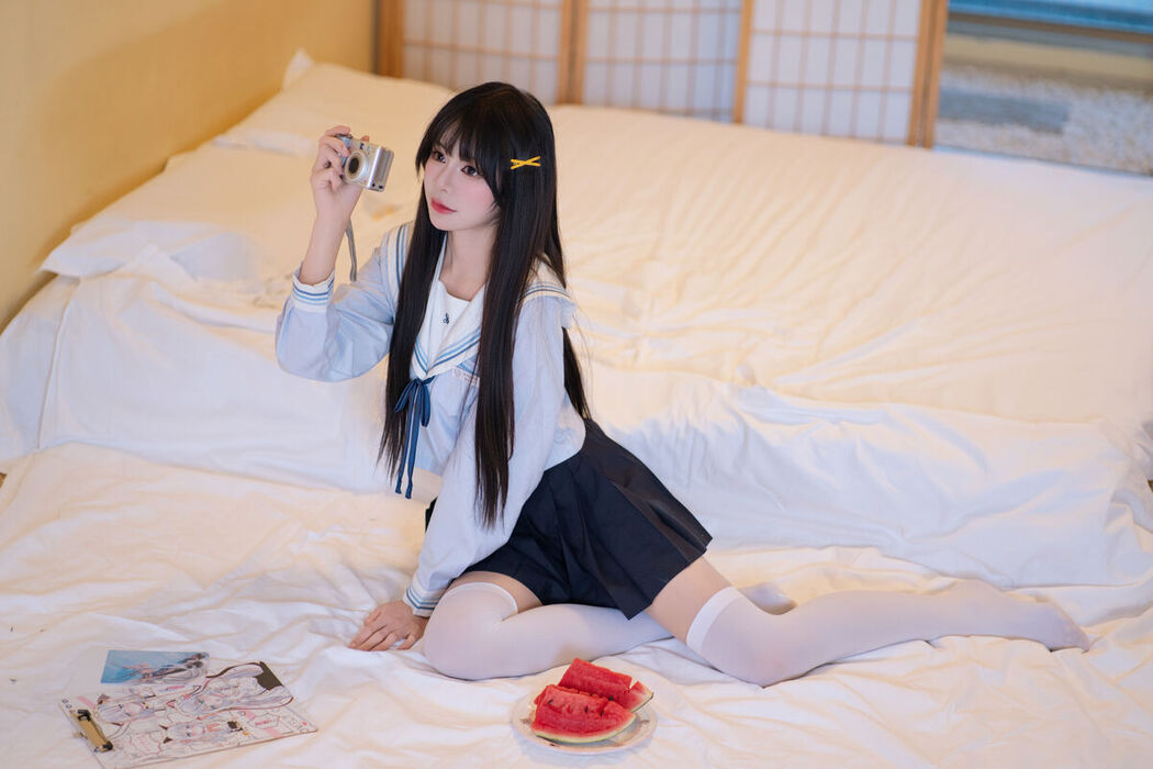 Coser@吃了个迟 – 夏日呓语 Part01 (55P)