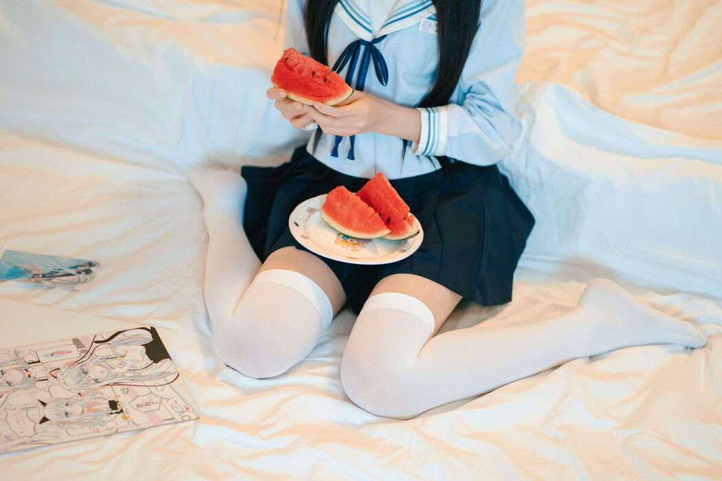 Coser@吃了个迟 – 夏日呓语 Part02 (55P)