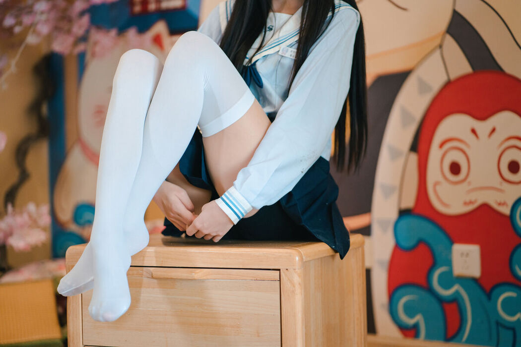 Coser@吃了个迟 – 夏日呓语 Part03 (55P)