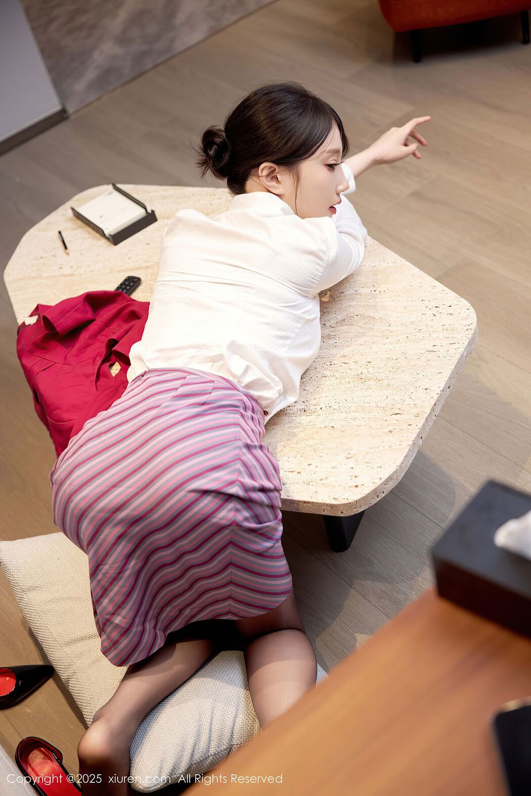 XiuRen秀人网 No.10620 Yue Er Yue Er (71P)