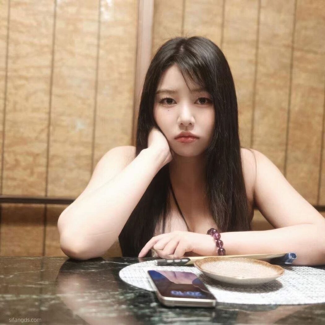 Sha Le Mei Xiao Cang Lao Shi 莎乐美小苍老师 – 网红外围 最新私密群门槛福利 Part08 (60P)