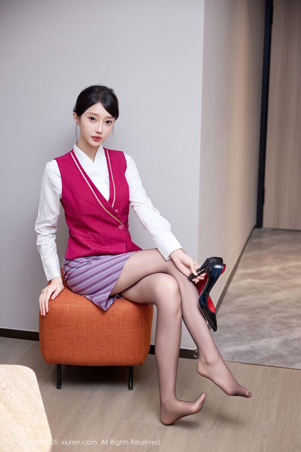 XiuRen秀人网 No.10620 Yue Er Yue Er (71P)