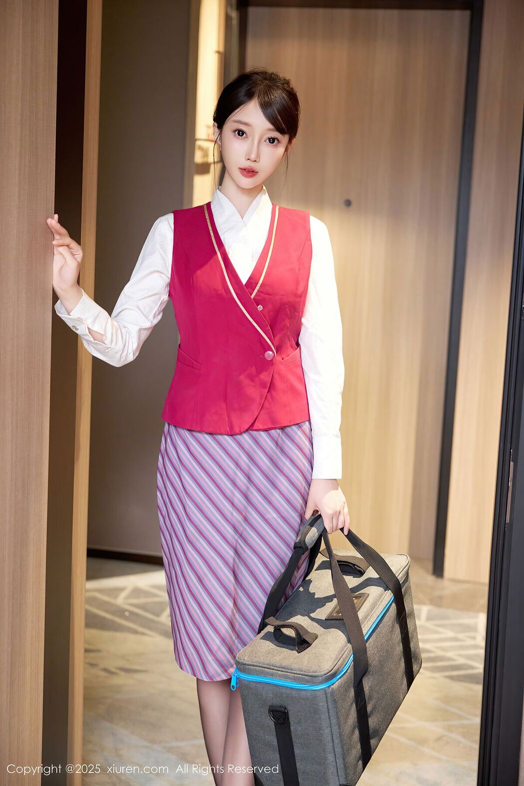 XiuRen秀人网 No.10620 Yue Er Yue Er (71P)