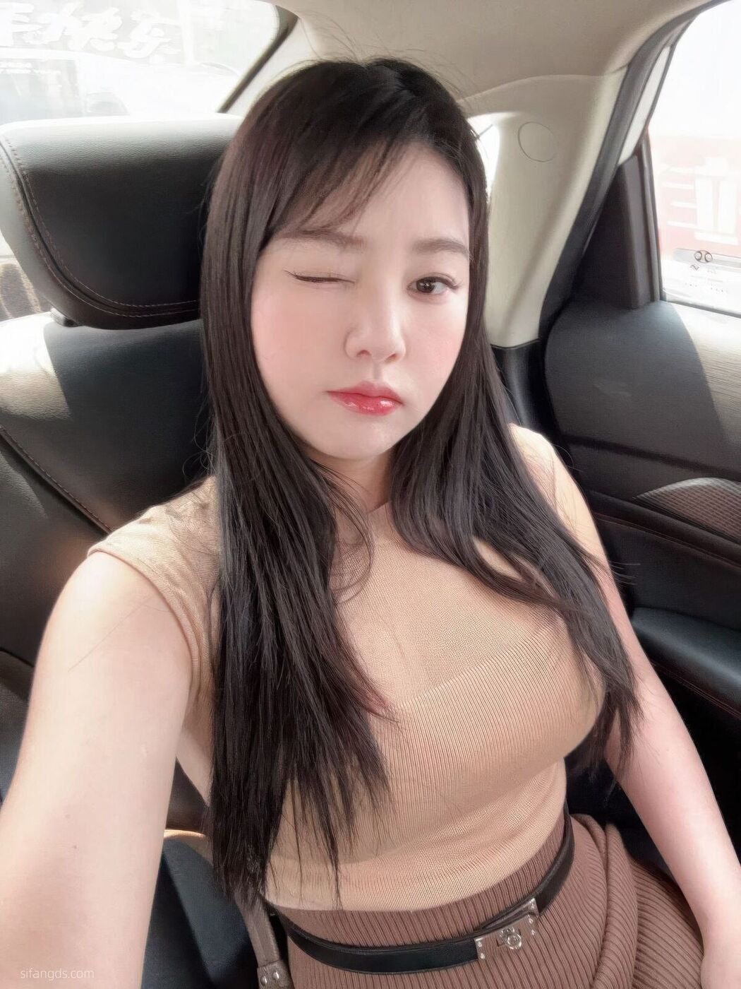 Sha Le Mei Xiao Cang Lao Shi 莎乐美小苍老师 – 网红外围 最新私密群门槛福利 Part08 (60P)