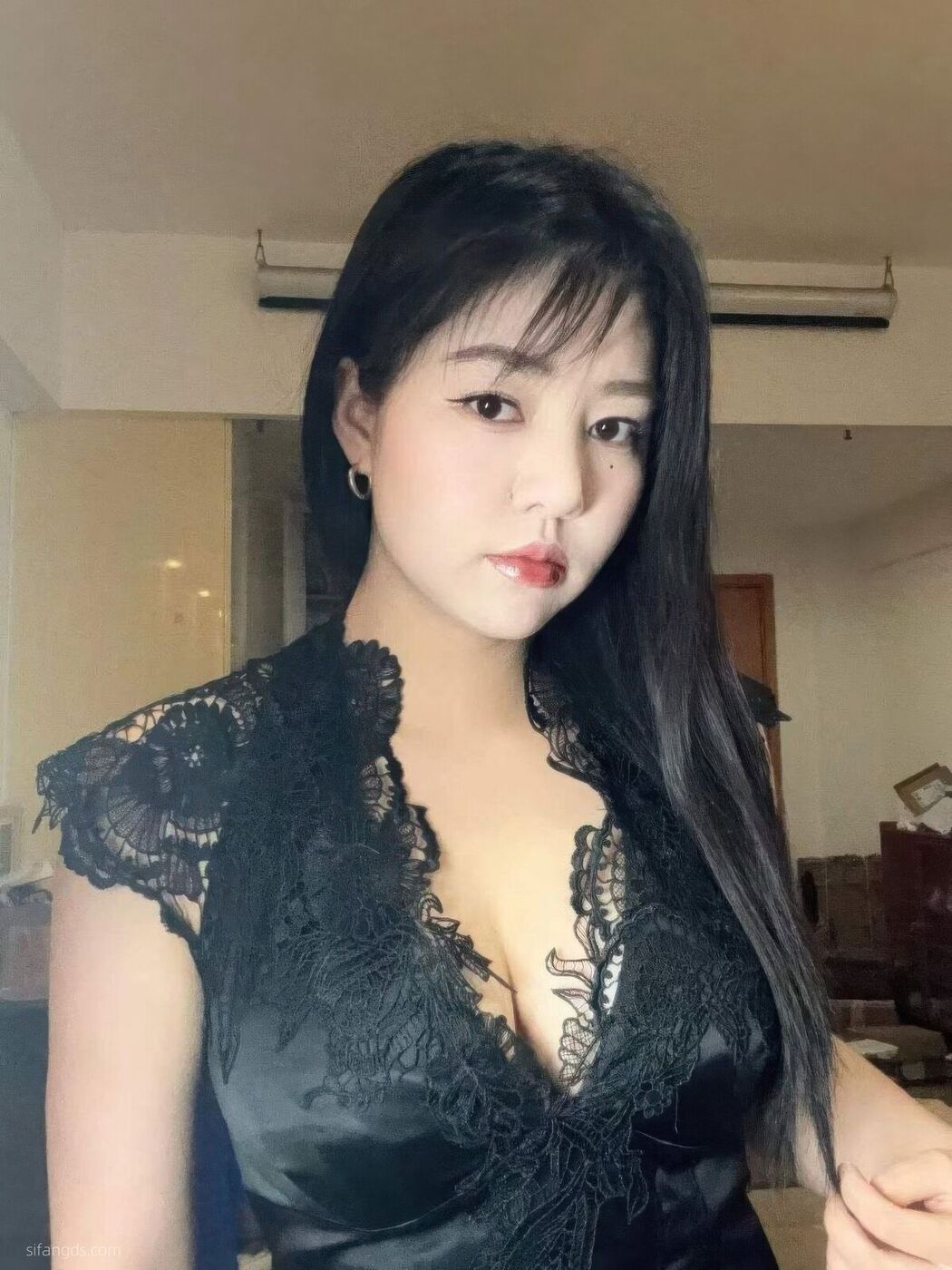 Sha Le Mei Xiao Cang Lao Shi 莎乐美小苍老师 – 网红外围 最新私密群门槛福利 Part08 (60P)