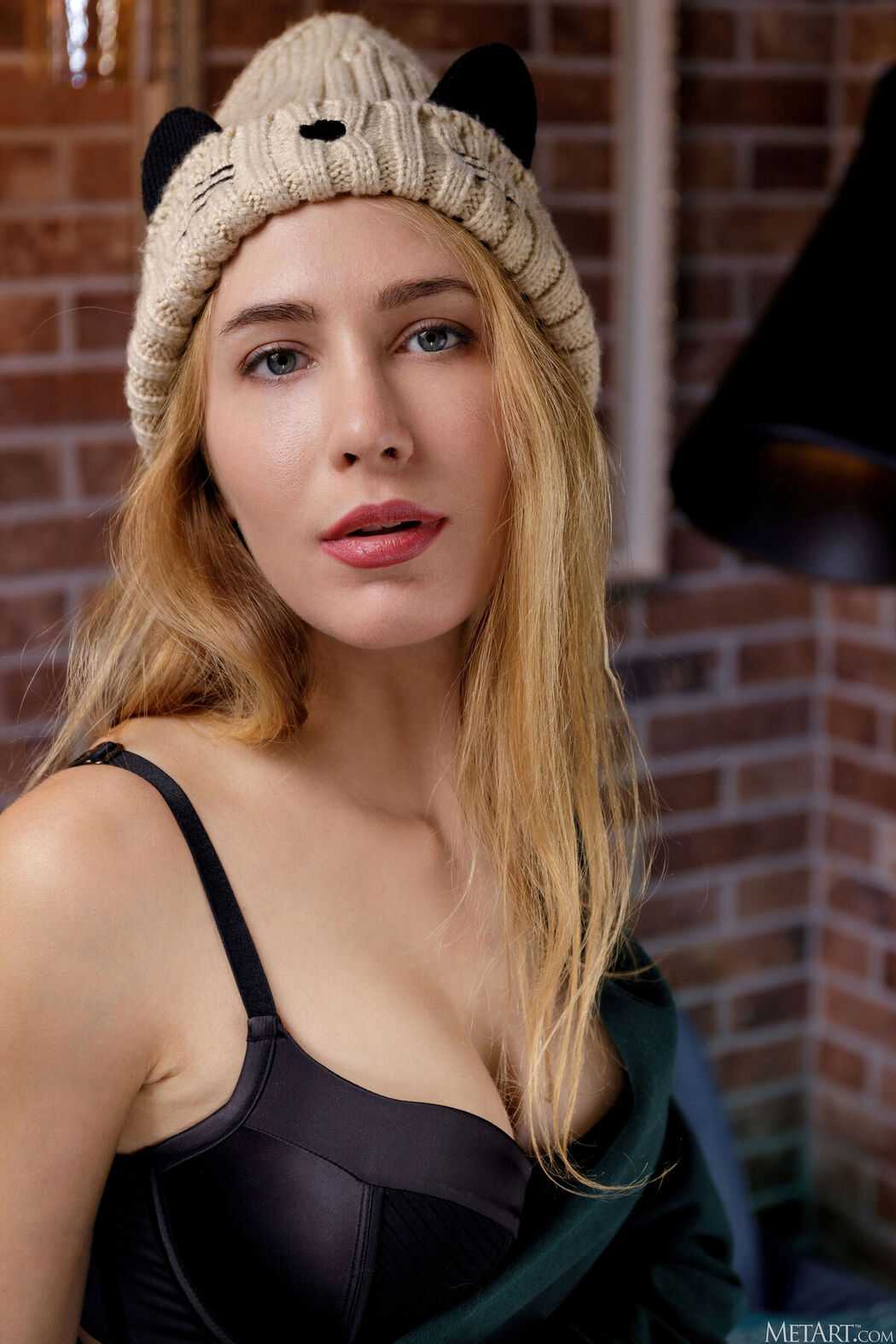 MetArt Madelina &#8211; Brick Loft Part01 (49P)