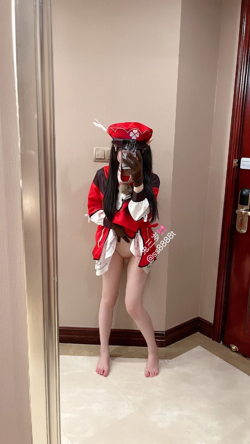 Coser@兔三岁ss8888t &#8211; 高颜小仙女 被怪叔叔骗到酒店无套中出 (65P &#8211; 66V)