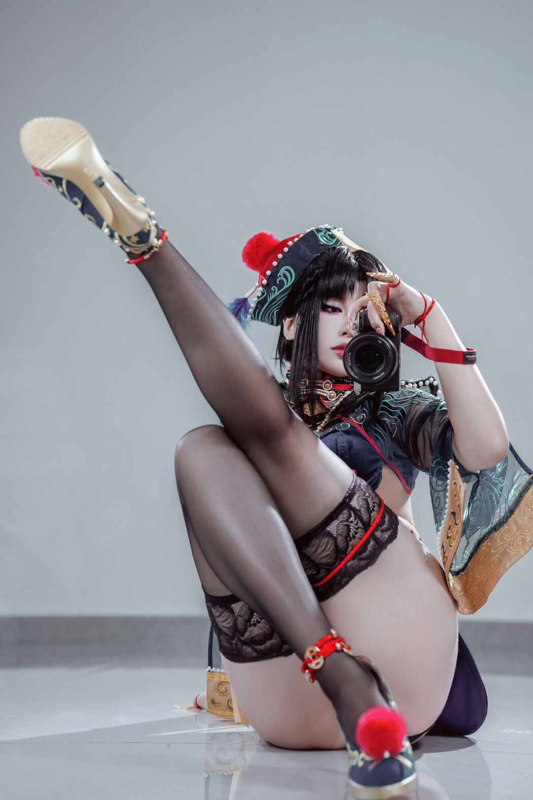 Coser@半半子 &#8211; 玉玲珑僵尸娘 (24P &#8211; 2V)