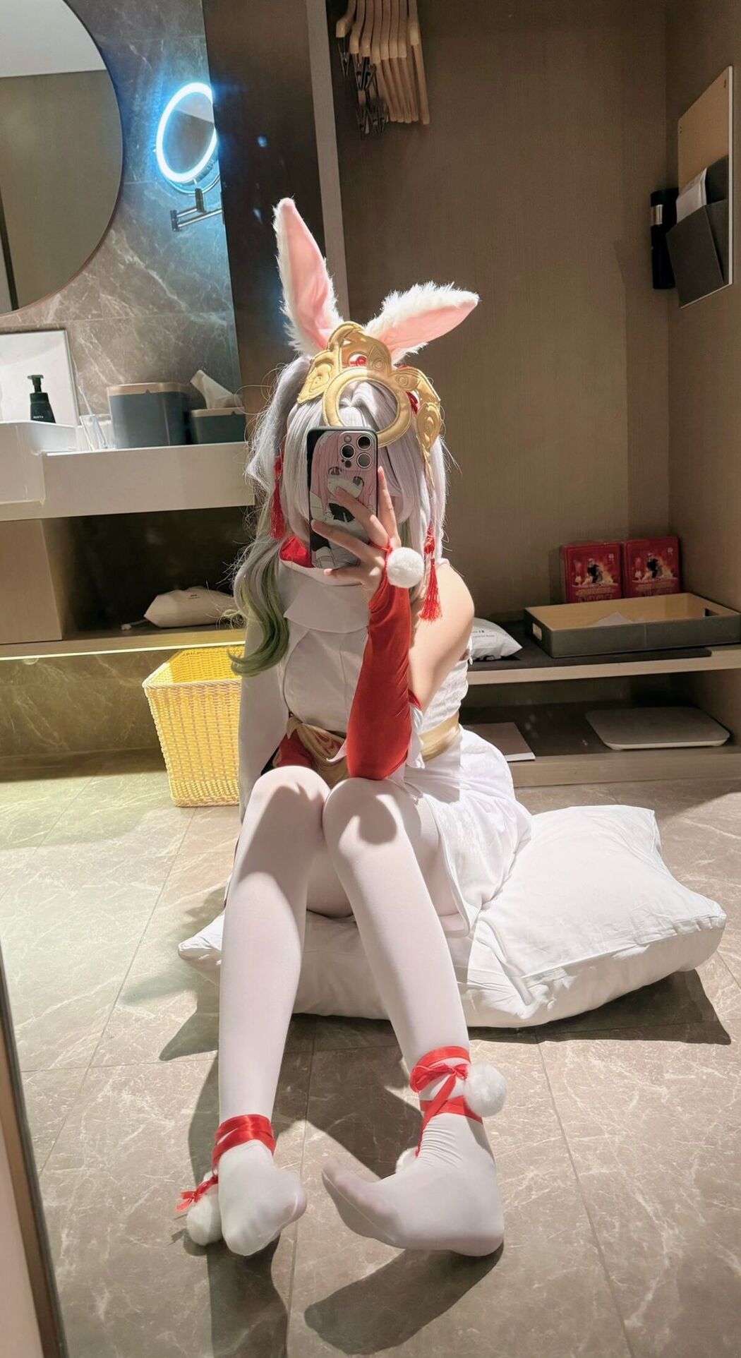 Coser@兔三岁ss8888t &#8211; 高颜小仙女 被怪叔叔骗到酒店无套中出 (65P &#8211; 66V)