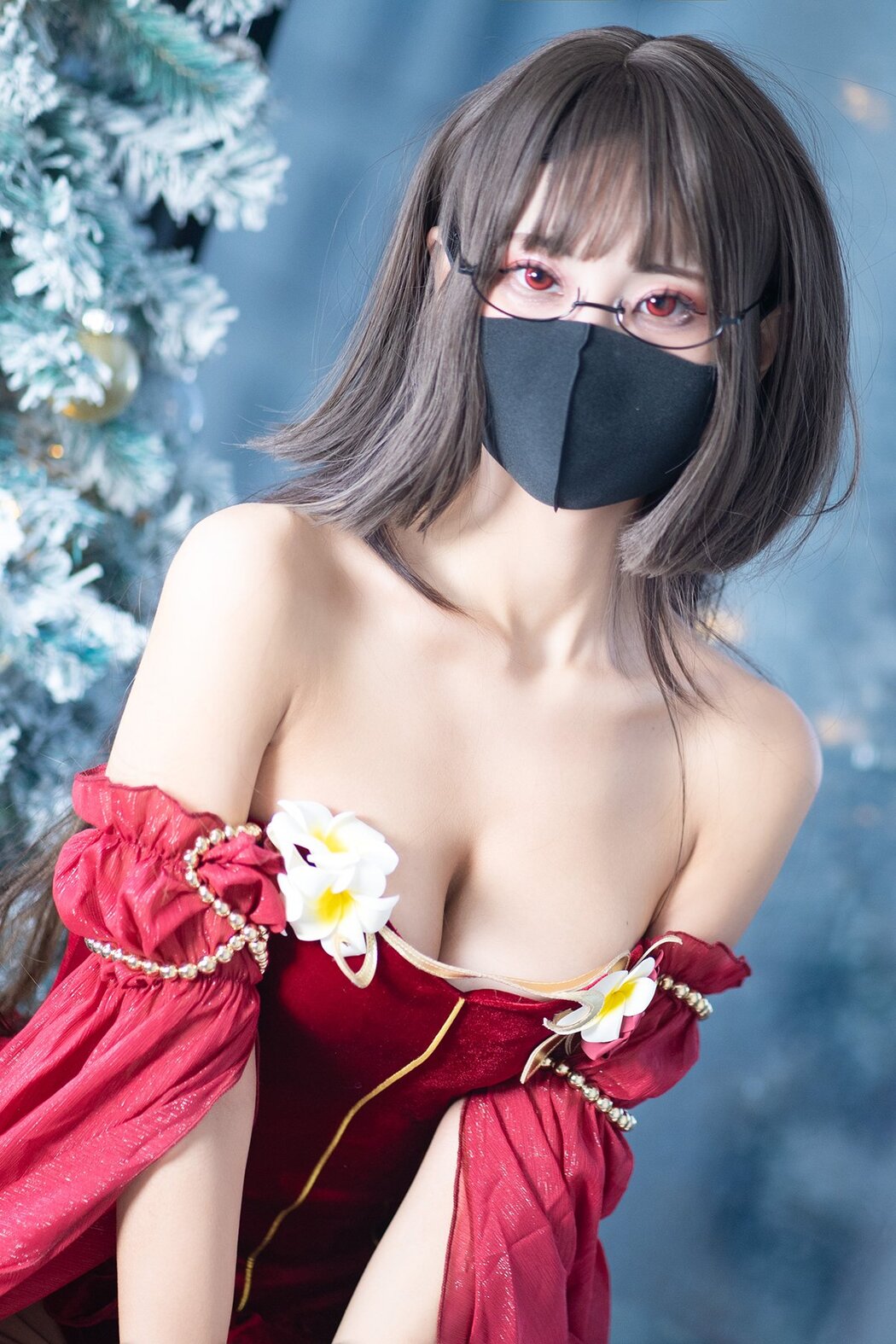 Coser@职业奶妈三水子 – 圣诞礼物 (20P) Cover Photo