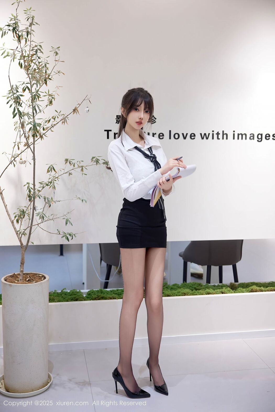 XiuRen秀人网 No.10636 Yue Er Yue Er (59P)