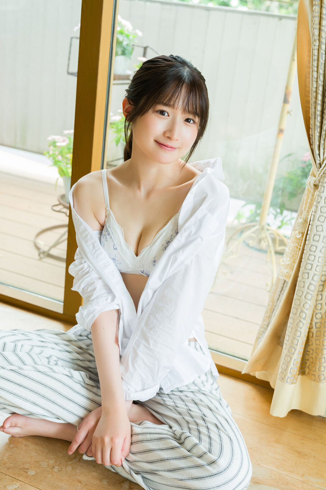 JP Kaiga Kotori 貝賀琴莉 – FLASHデジタル写真集 君の知らないワタシ (79P)