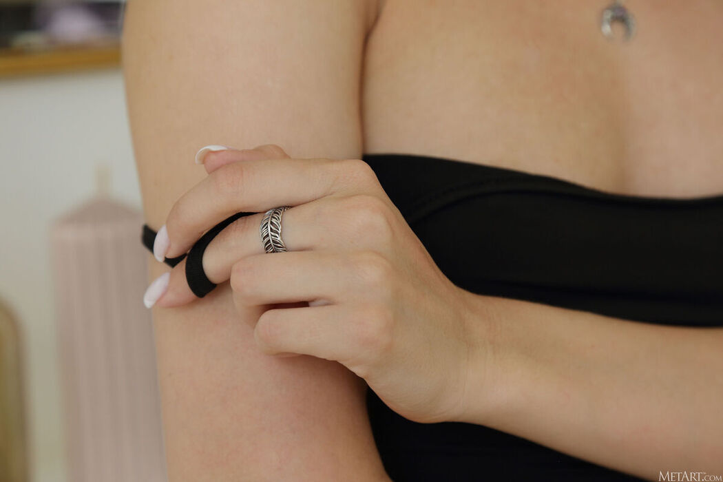 MetArt Luna Art &#8211; Soft And Subtle Part01 (61P)