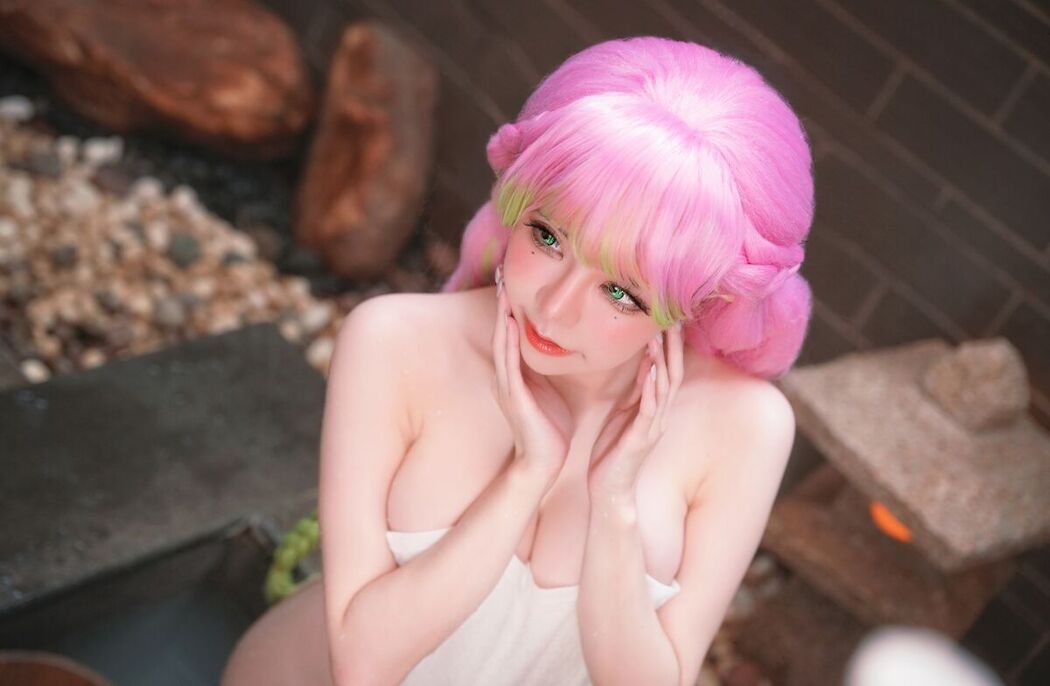 Coser@Sally多啦雪 Sally Dorasnow &#8211; Mitsuri Kanroji Onsen (32P)