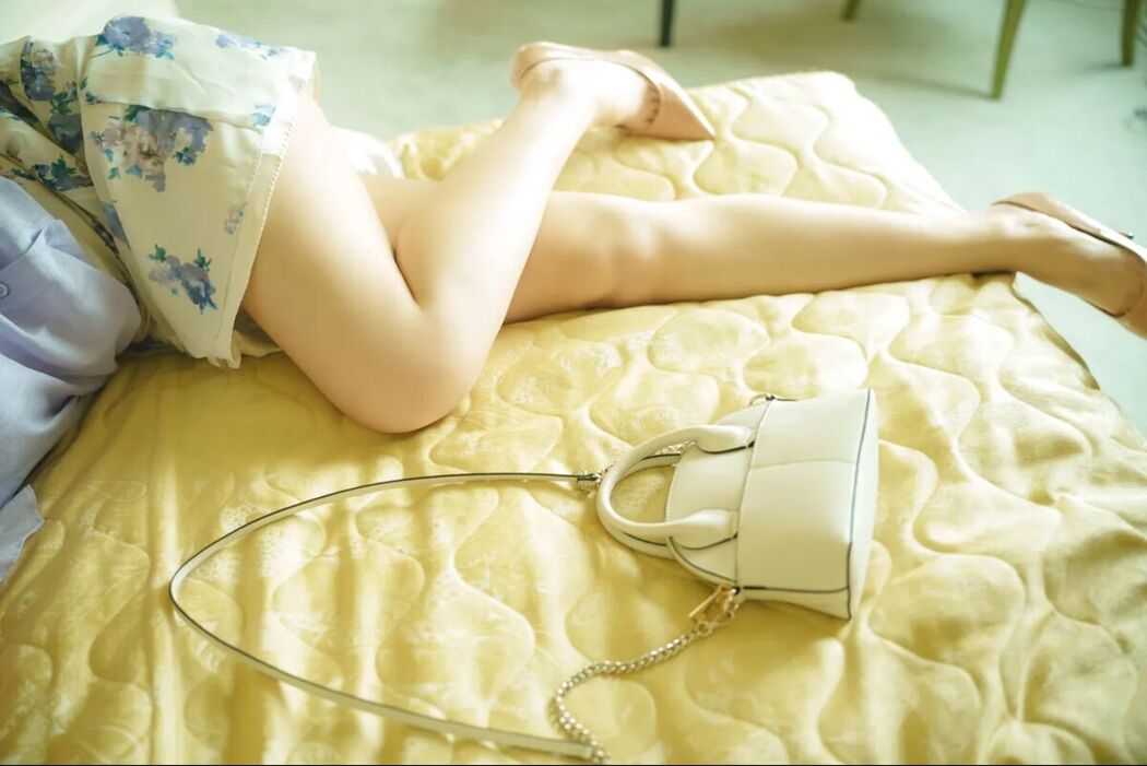 JP Ami Yamazaki 山崎あみ – FRIDAY Monthly Girl 048 完全未発表100カット Part01 (53P – 1V)