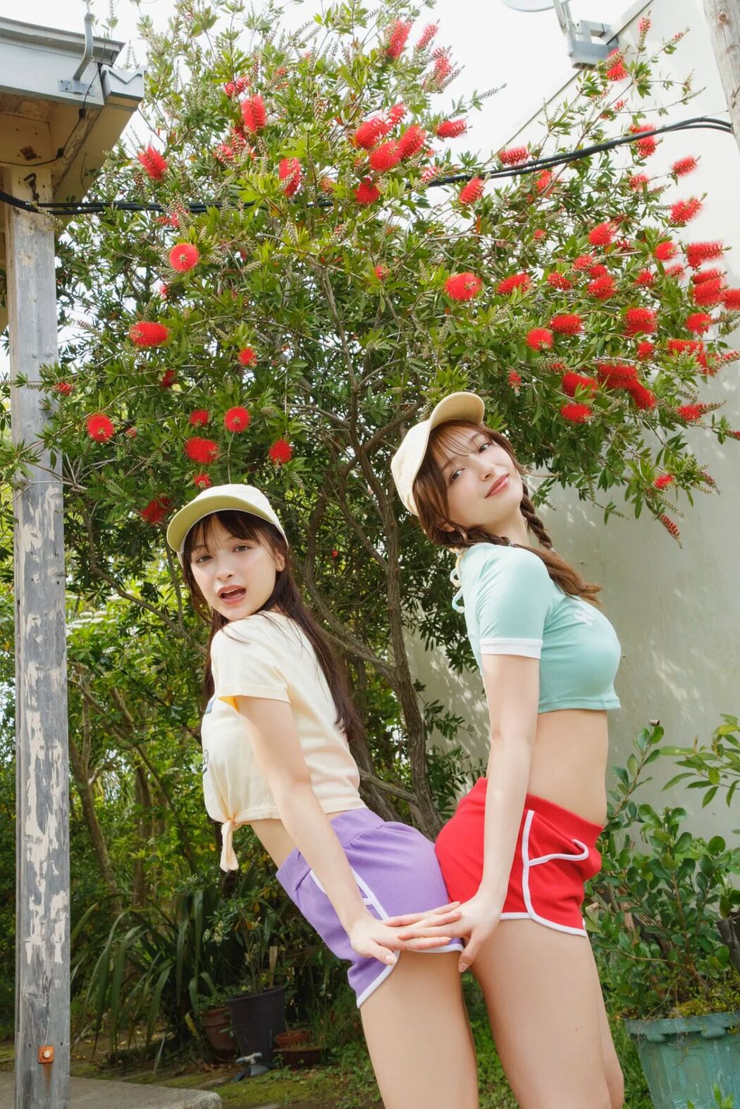 JP Erika And Marina Momose 百瀬まりな – FRIDAY Monthly Girl 049 エリマリ姉妹 完全未発表100カットAndムービー Part02 (54P)