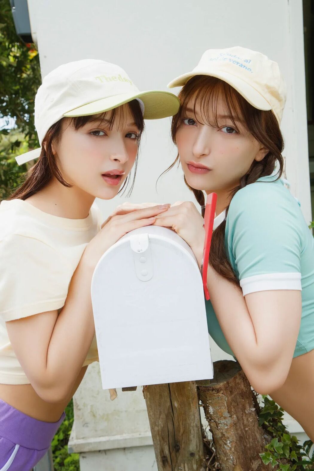 JP Erika And Marina Momose 百瀬まりな – FRIDAY Monthly Girl 049 エリマリ姉妹 完全未発表100カットAndムービー Part02 (54P)