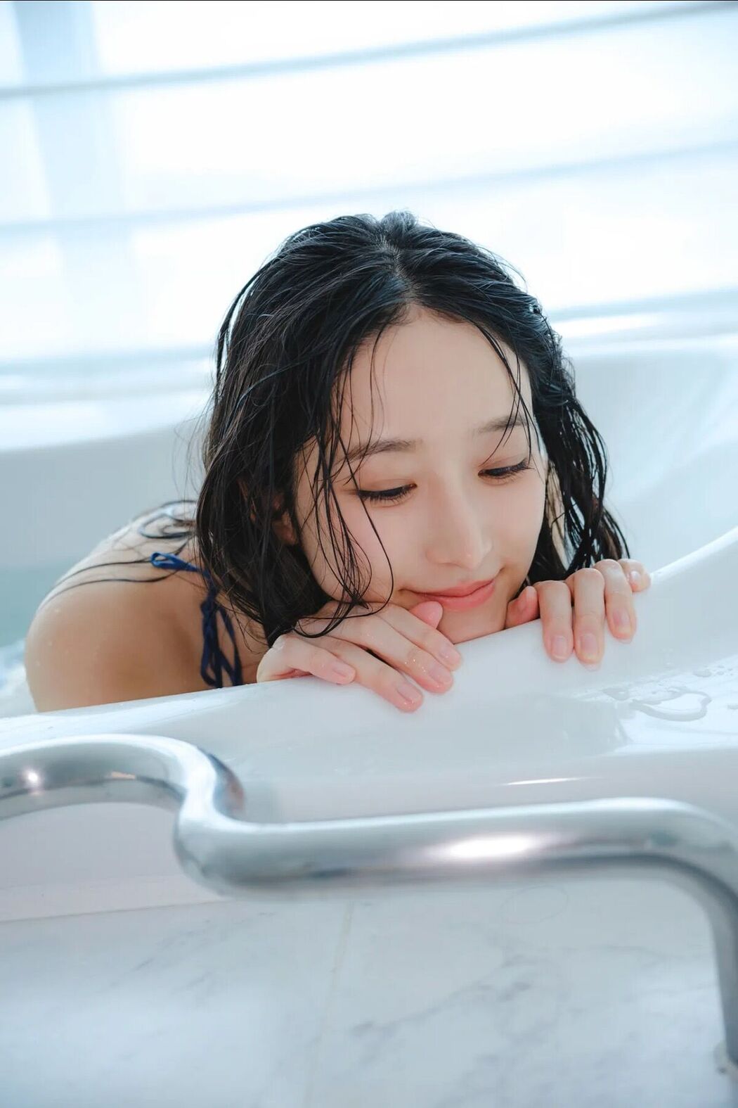 JP Ami Yamazaki 山崎あみ – FRIDAY Monthly Girl 048 完全未発表100カット Part02 (52P)