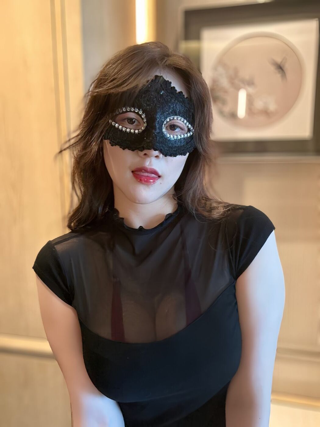 Ke Ke Xi YYY 可可西yyy – 蒙面女侠红色包臀裙 (49P – 3V)