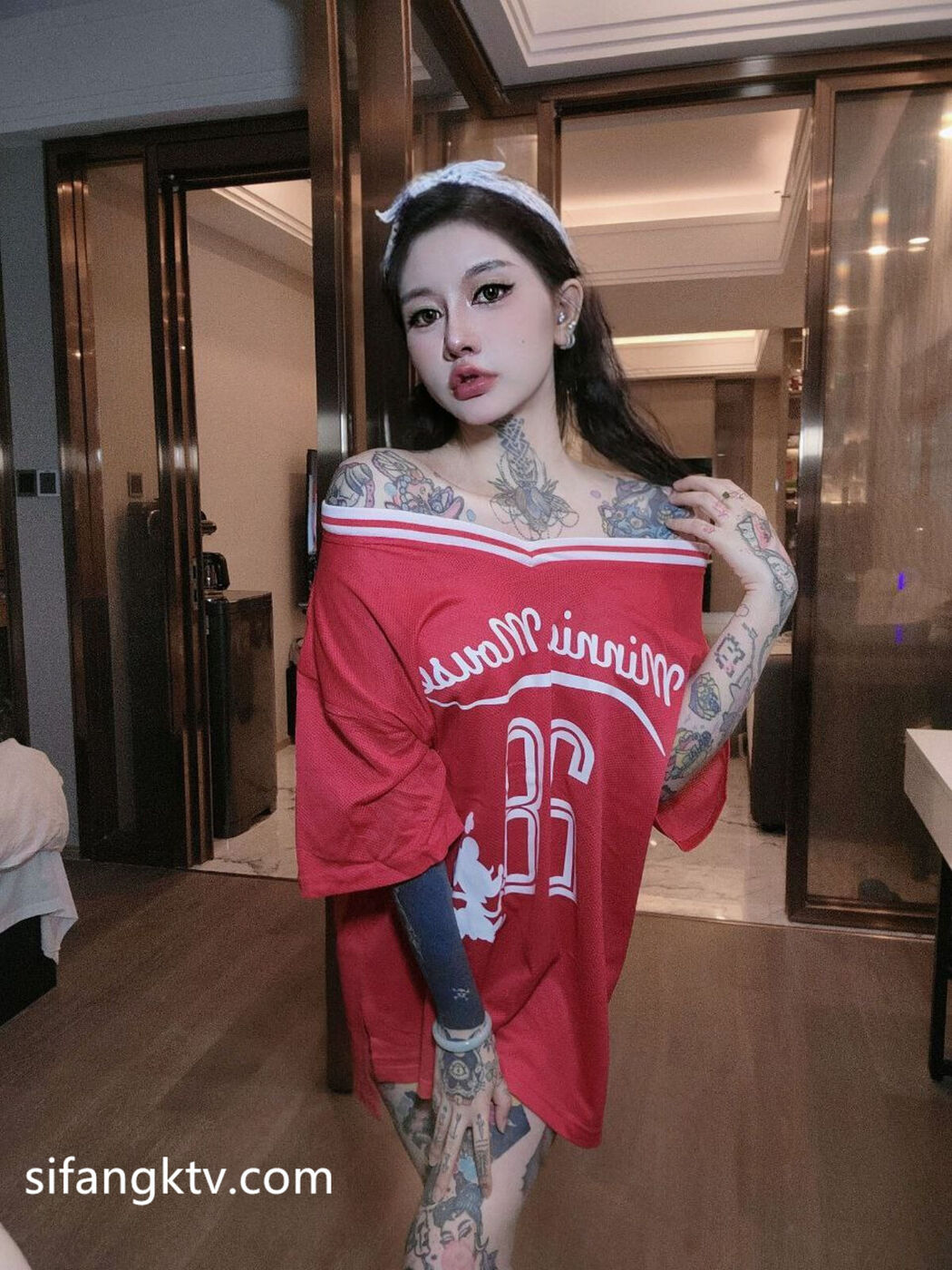 Sexychloe – 火爆X网红福利 野性十足 (64P – 21V)