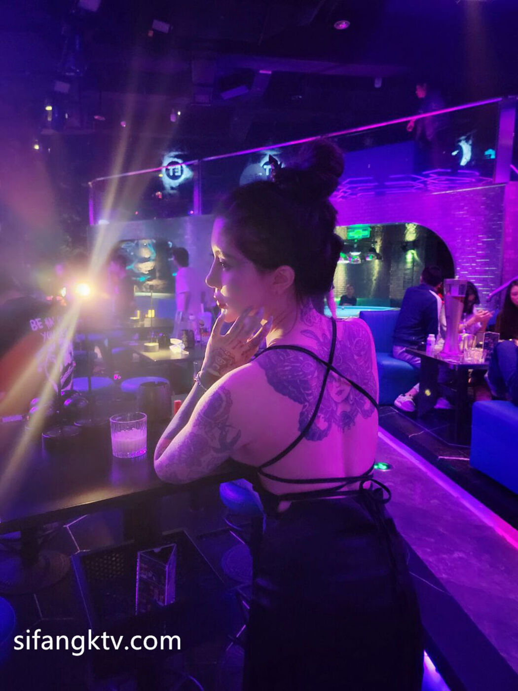 Sexychloe – 火爆X网红福利 野性十足 (64P – 21V)