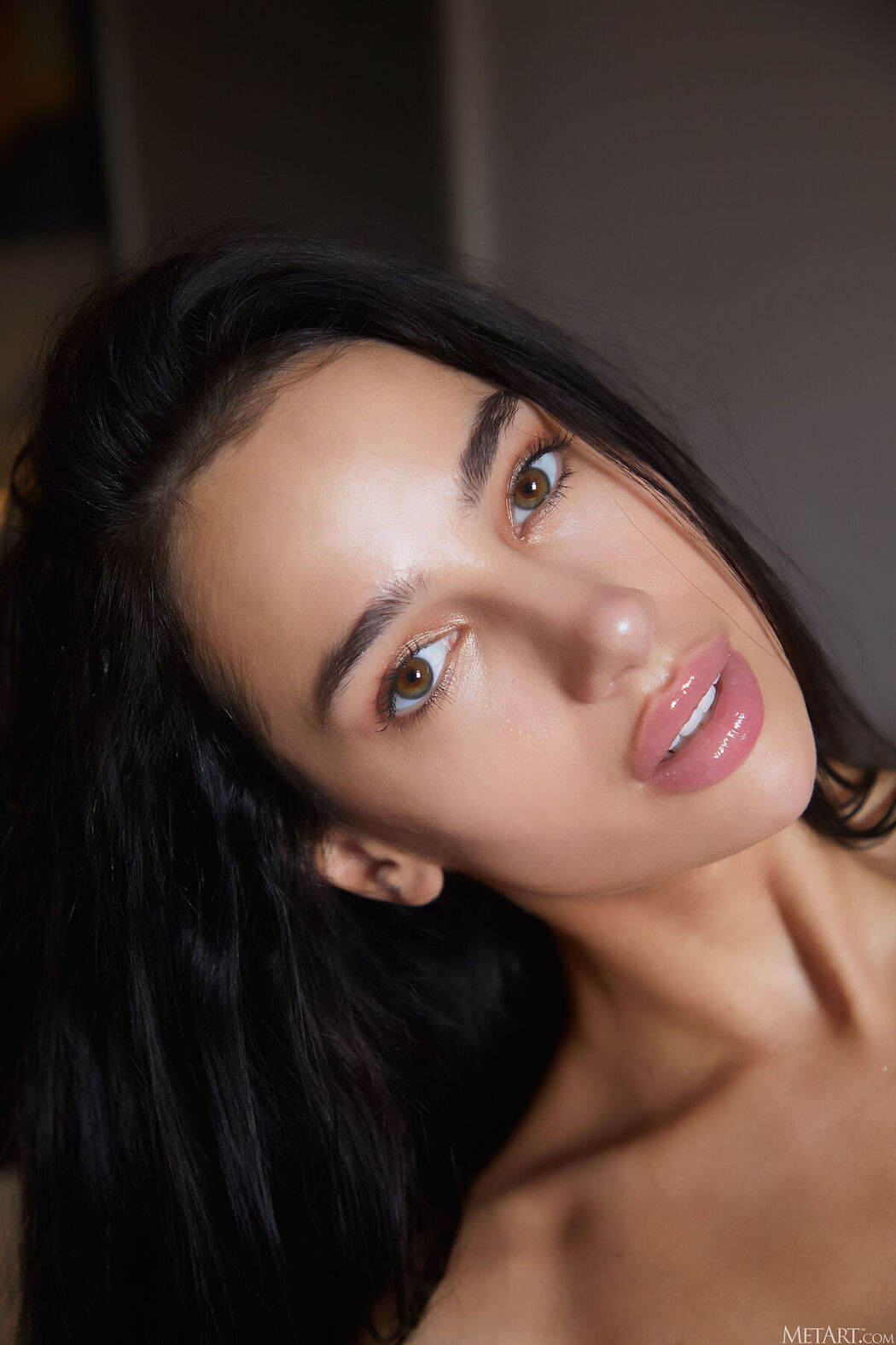 MetArt Kama Oxi – Chains And Lace Part01 (63P)