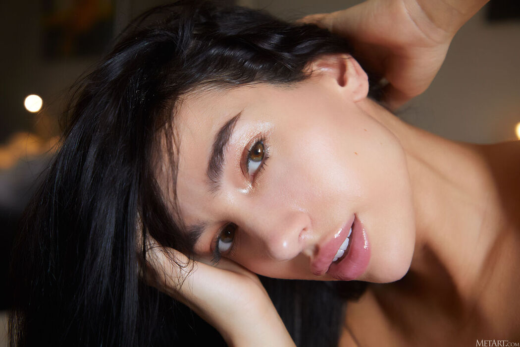 MetArt Kama Oxi – Chains And Lace Part01 (63P)