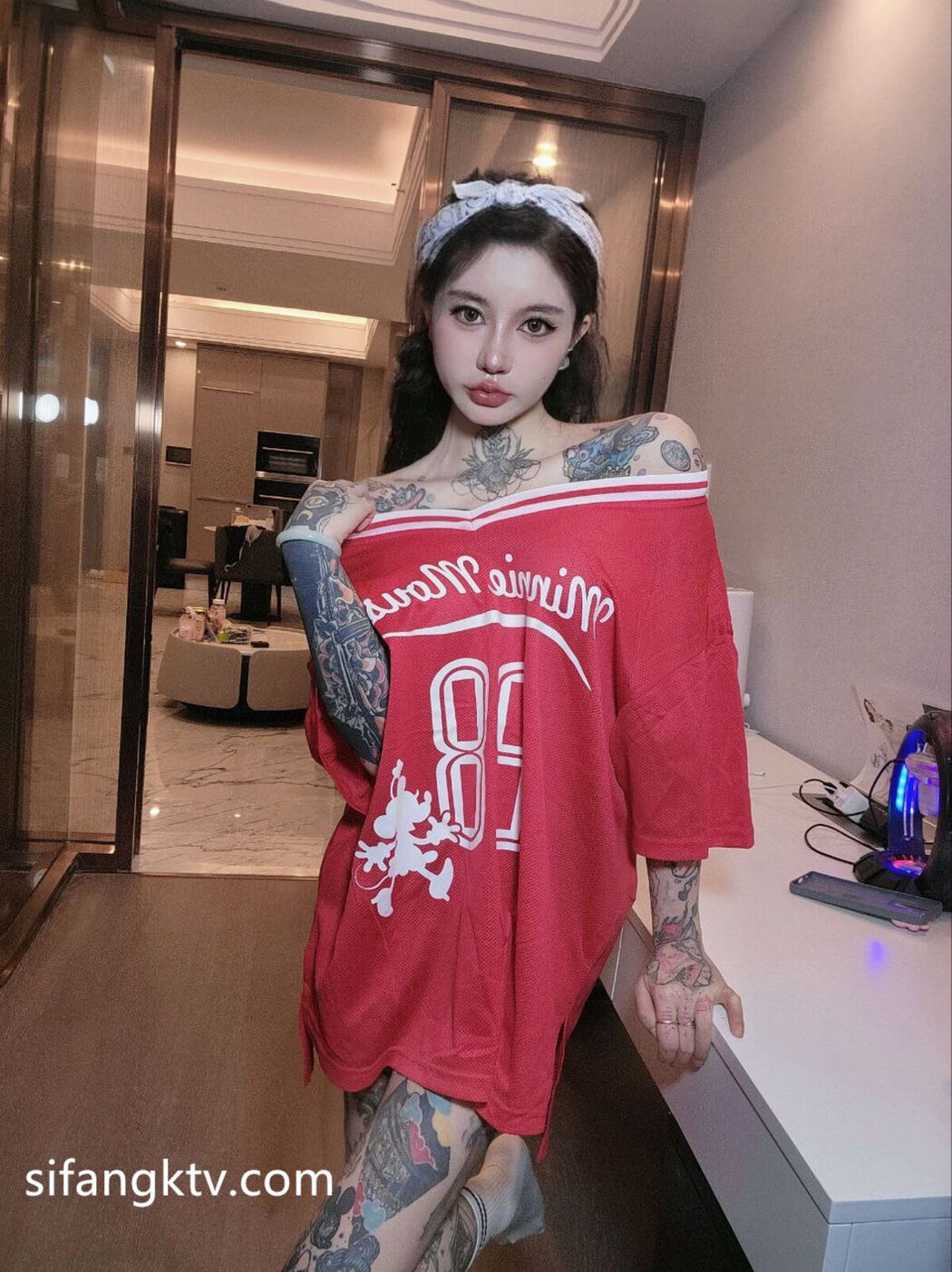 Sexychloe – 火爆X网红福利 野性十足 (64P – 21V)