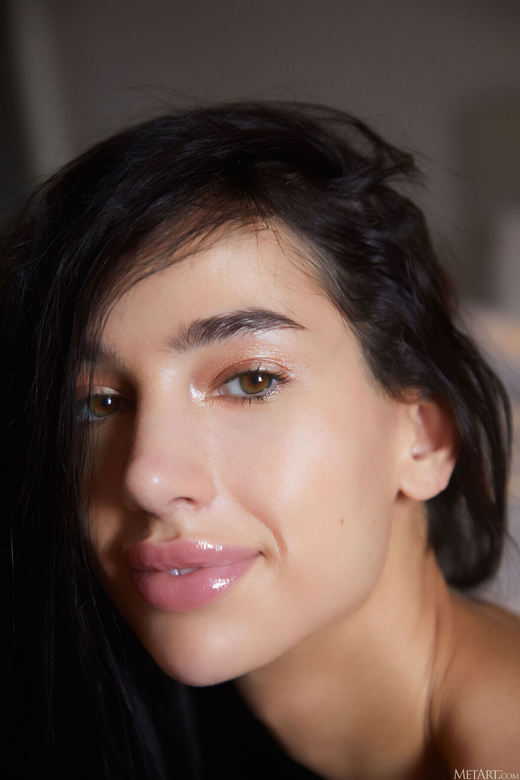 MetArt Kama Oxi – Chains And Lace Part01 (63P)