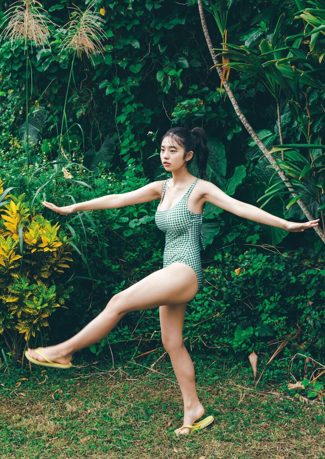 JP Kikuchi Hina 菊地姫奈 &#8211; moment 週プレ PHOTO BOOK Part01 (76P)