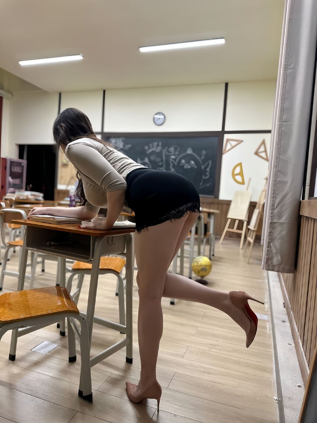 Ke Ke Xi YYY 可可西yyy &#8211; 私人教师 (34P &#8211; 3V)