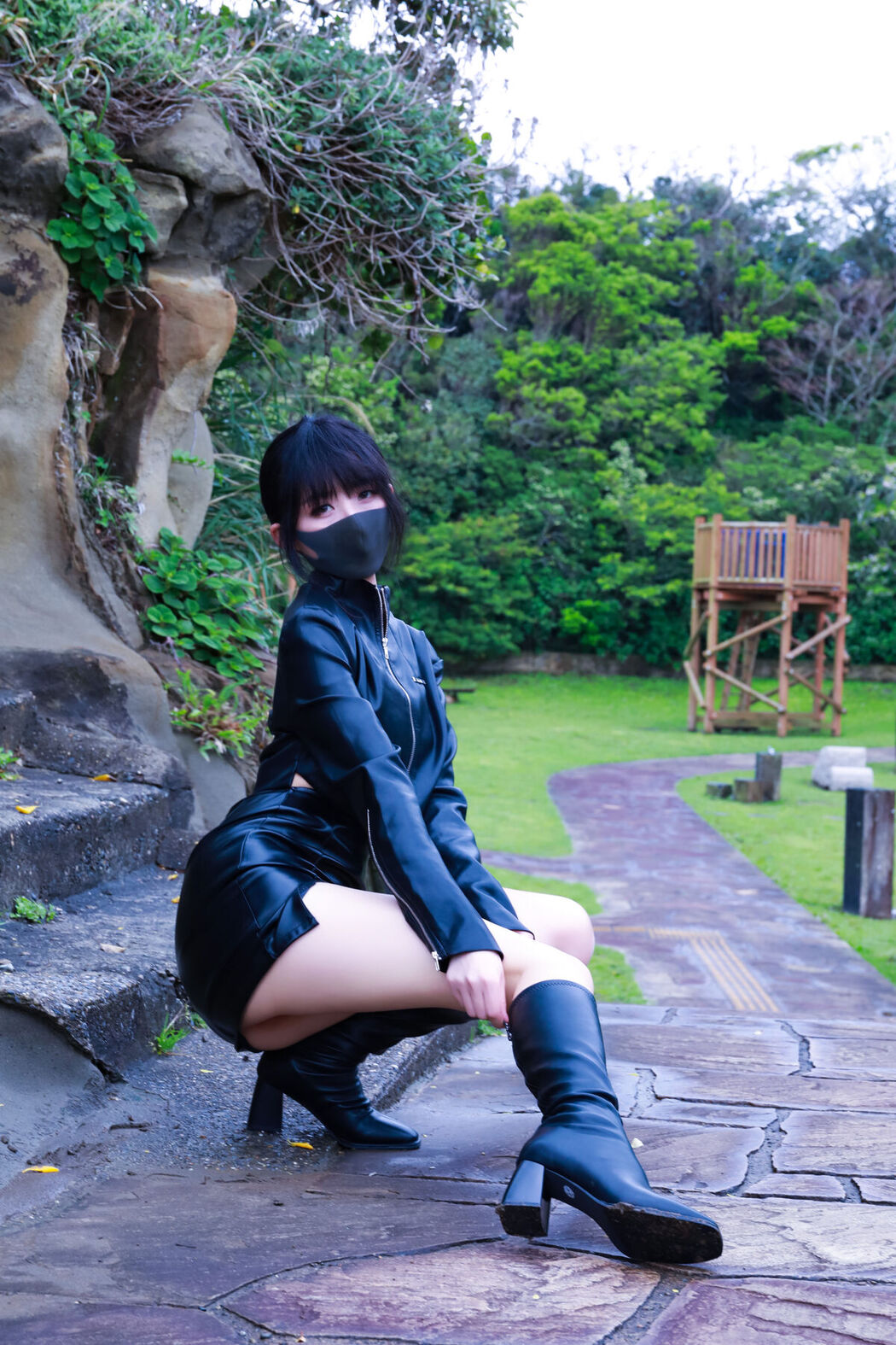 Li Jia 李佳 – 户外皮衣 (46P)