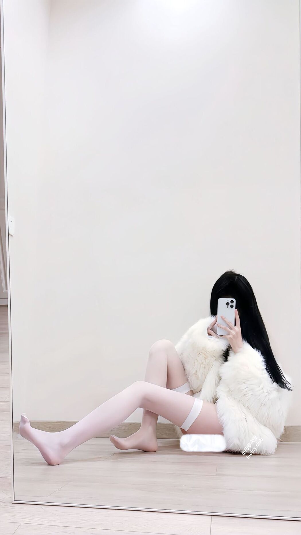 Xiao Mei Miyoki 小美miyoki – 播音系漂亮小姐姐 双女楼道合作 Part01 (65P – 1V)