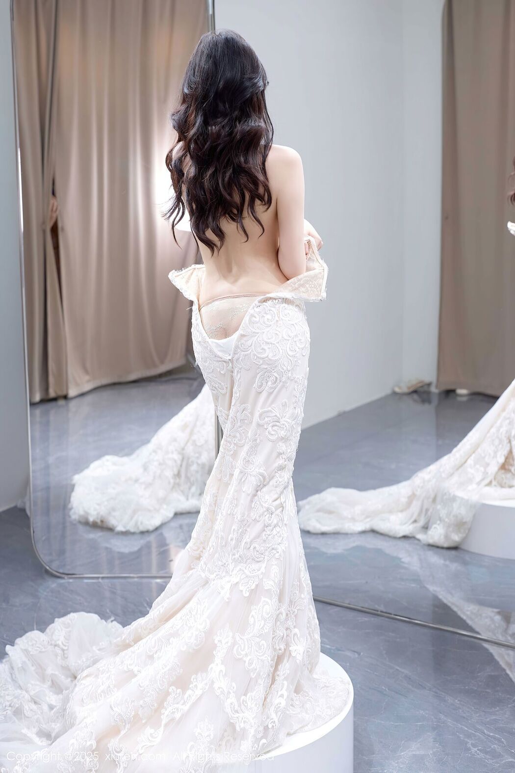 XiuRen秀人网 No.10663 Yue Er Yue Er (59P)