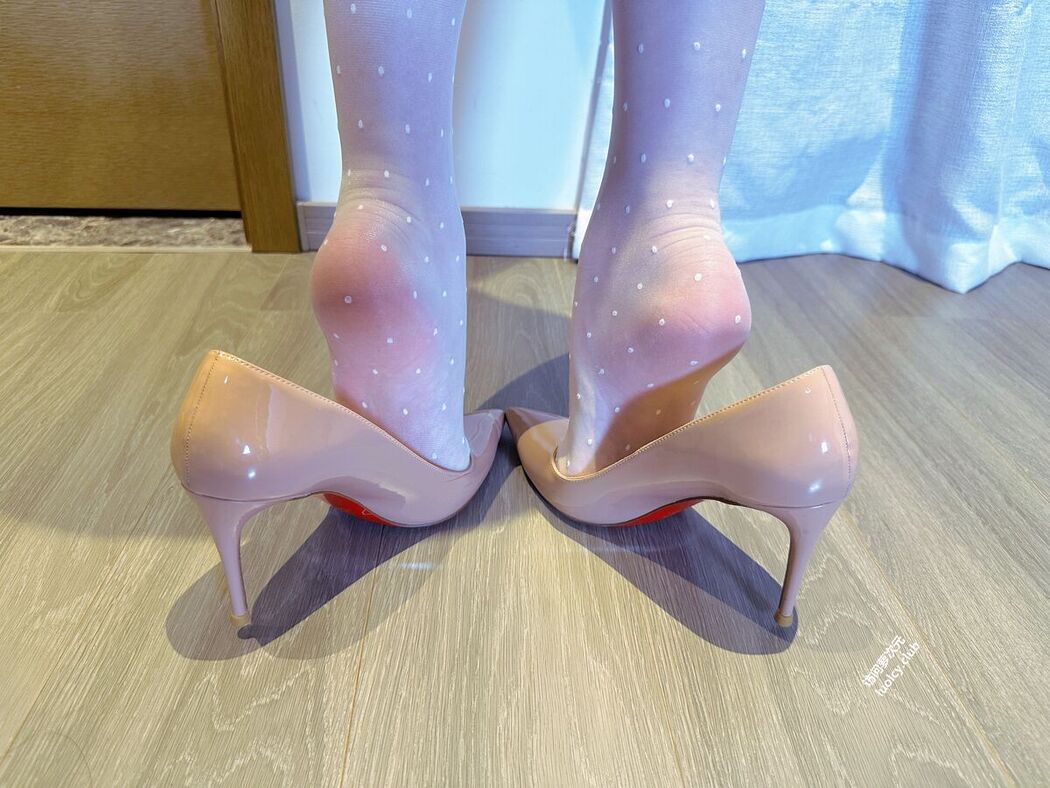 Xiao Mei Miyoki 小美miyoki – 播音系漂亮小姐姐 双女楼道合作 Part02 (64P)