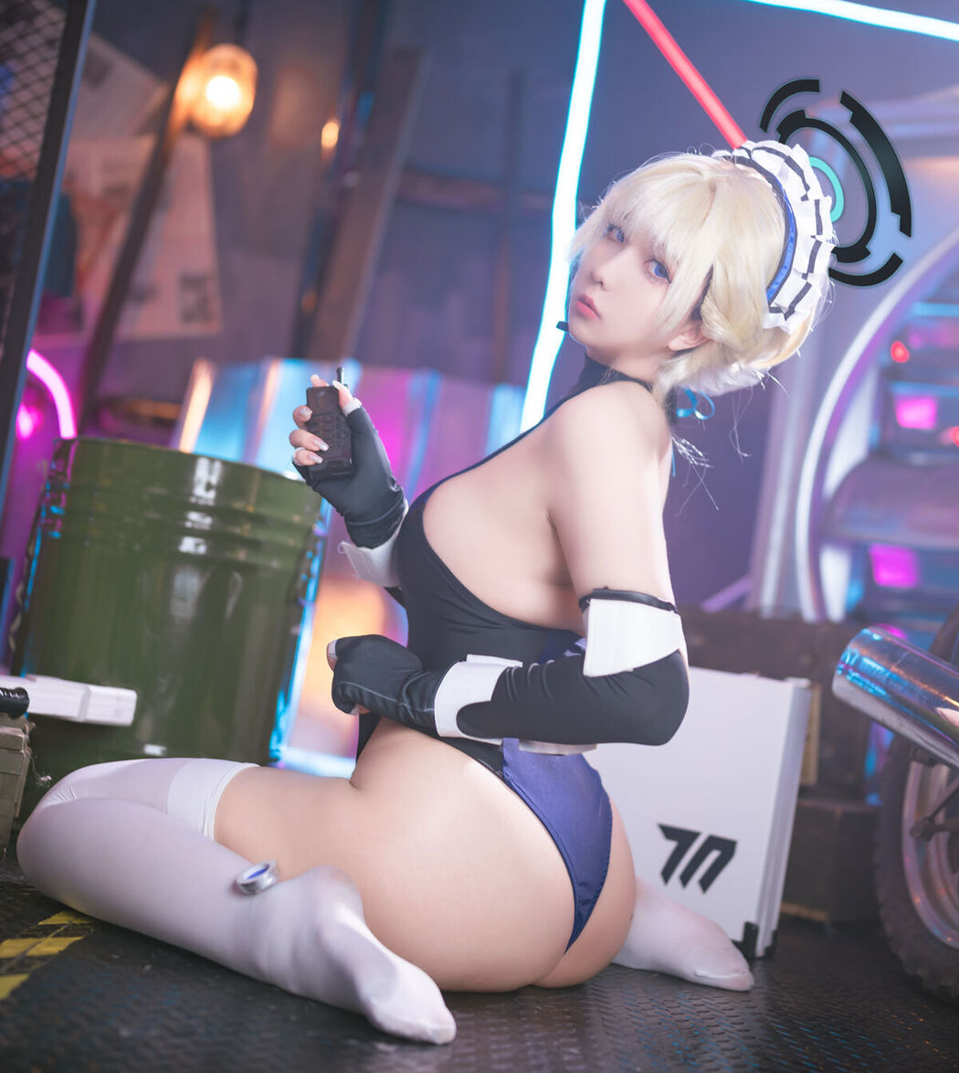 Coser@小和甜酒 – 碧蓝档案-飞鸟马时女仆 (32P)