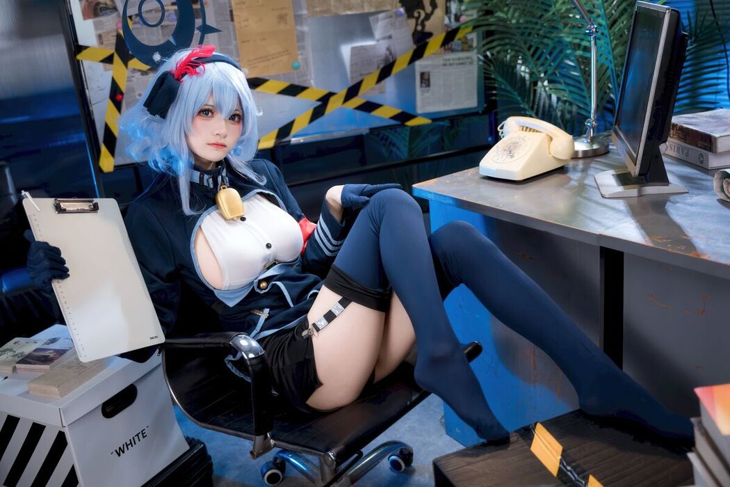 Coser@九柒喵 – 蔚蓝档案 天雨亚子 (47P)